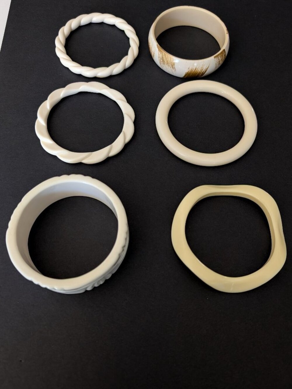 Cream stacking bangle bundle - Picture 6 of 12